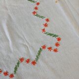Nappe ancienne brodée