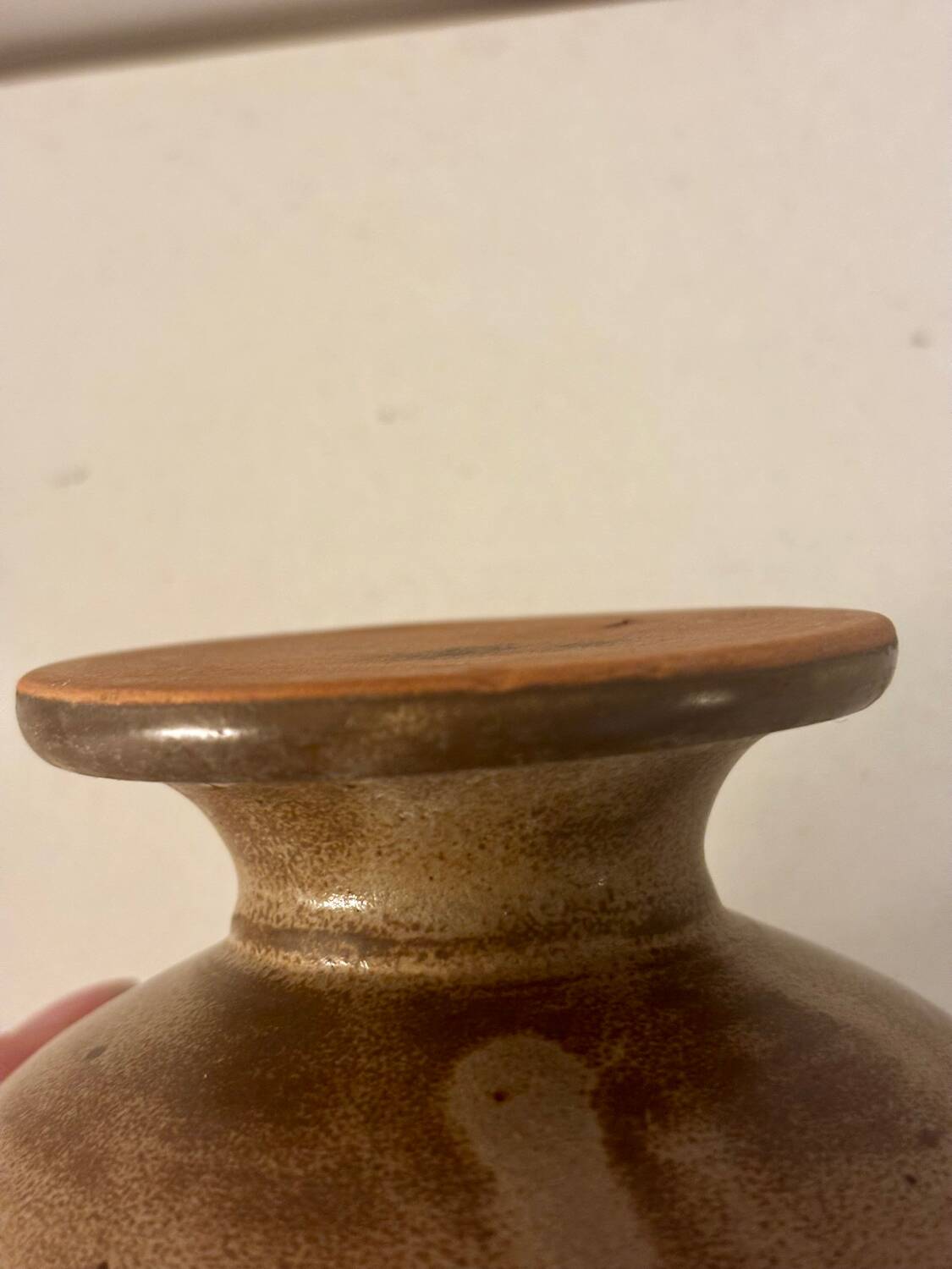 Very pretty stoneware footed bowl