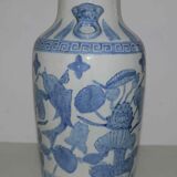 Vase or asian potiche pattern koi carps early xxth