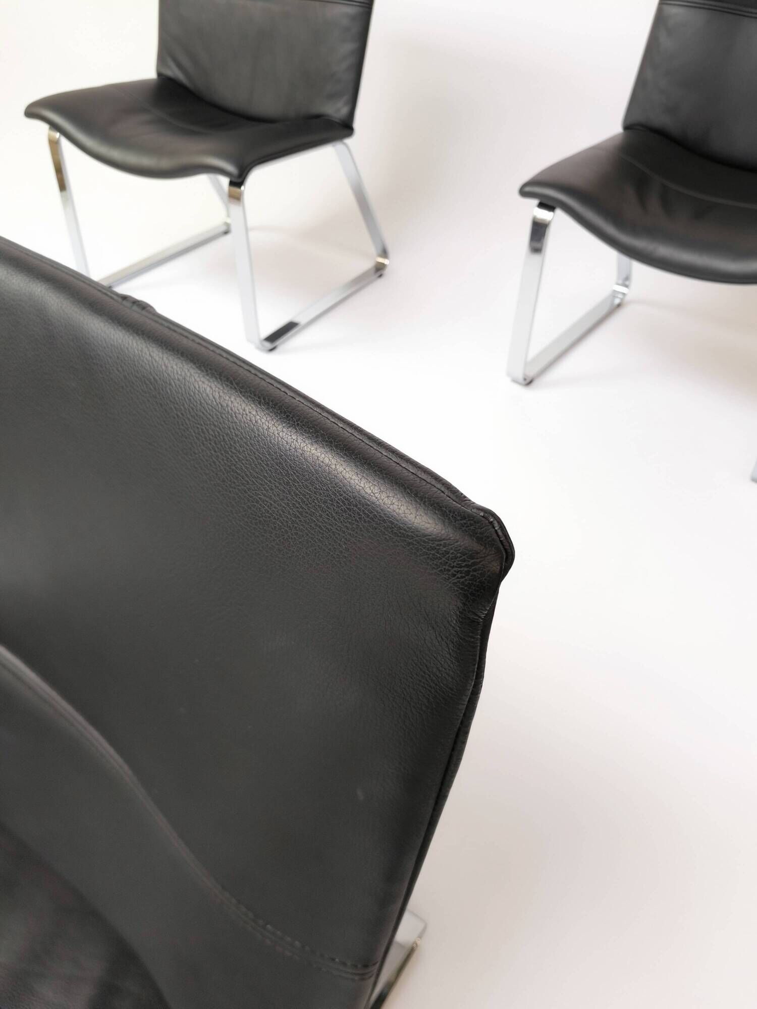 4 chaises BoConcept JetChair