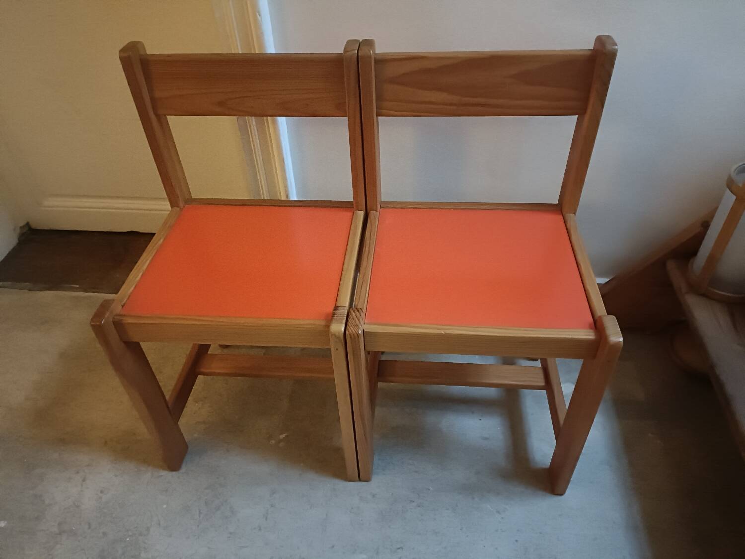 Pair of pop chairs
