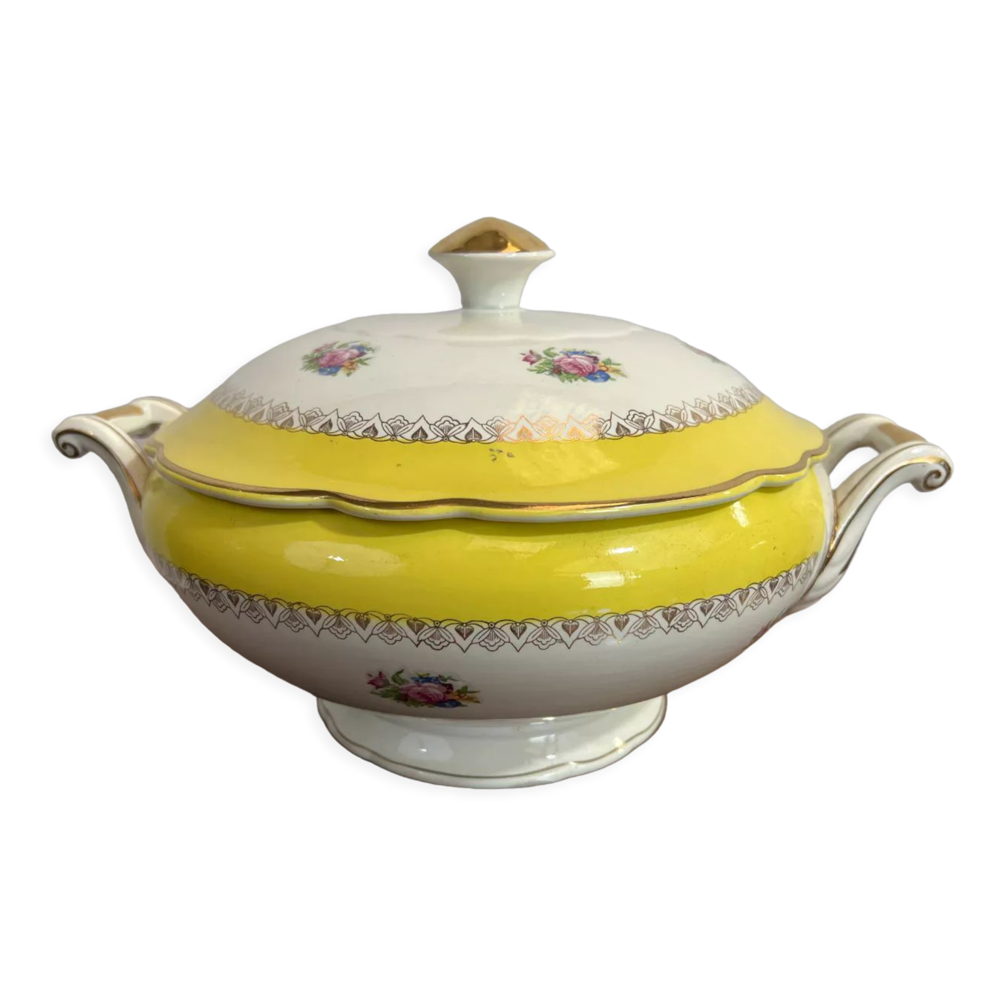Yellow and white Sarreguemines digoin tureen