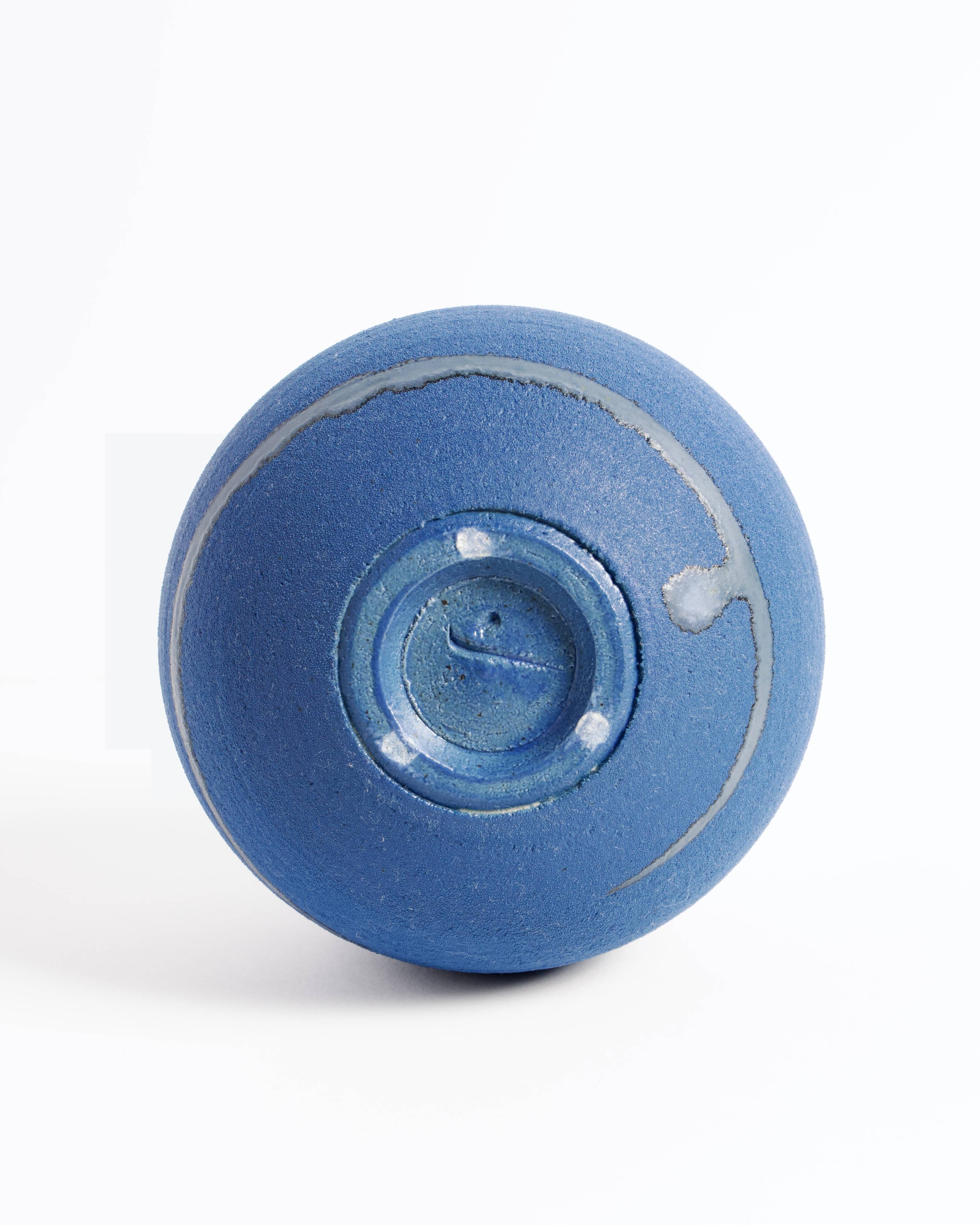 Andō Hironobu, Ceramic vase
