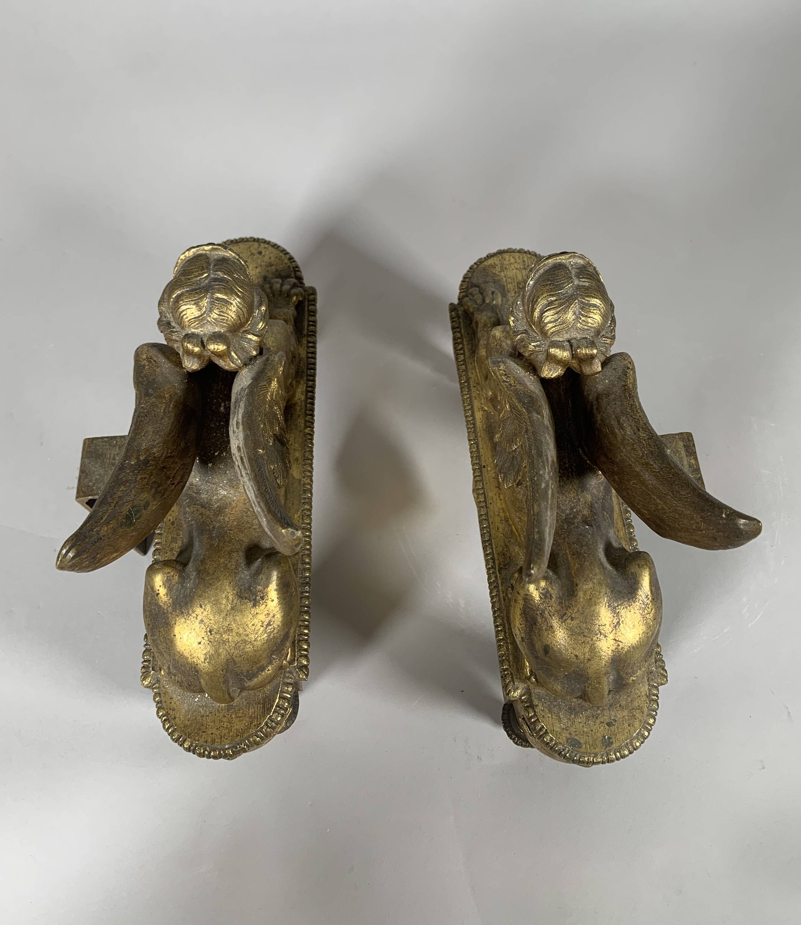 Paire De Chenets Aux Sphinges d'époque Directoire XVIIIème Siècle Attribué