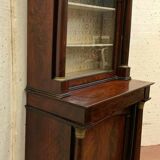 Empire mahogany showcase and mahogany veneer XIX century