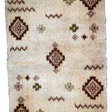 Vintage Moroccan carpet Berber rug style 2.3' x 4.7' (71cm x 145cm) 1970s, 1C758