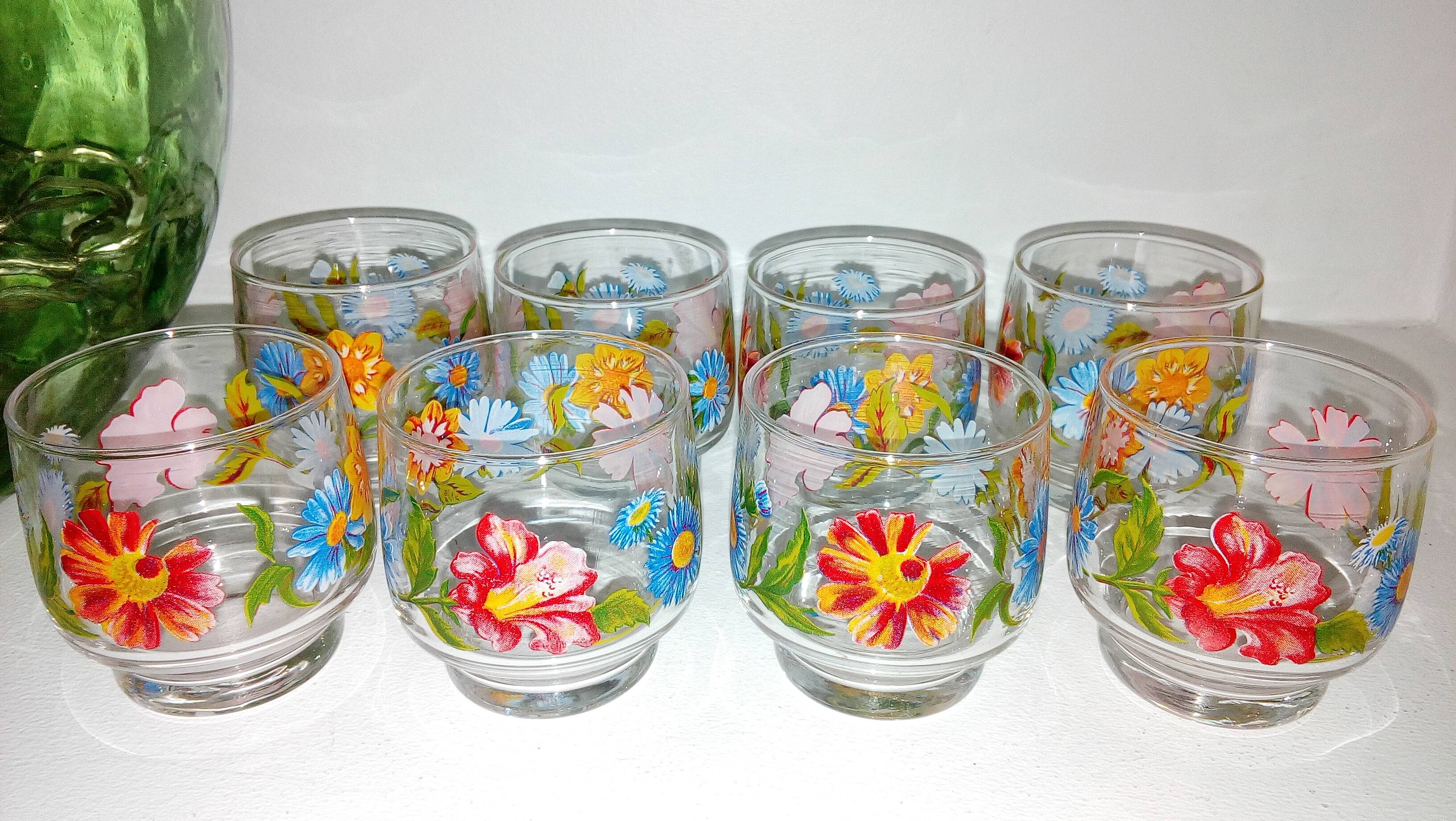 Set of 8 flower glasses