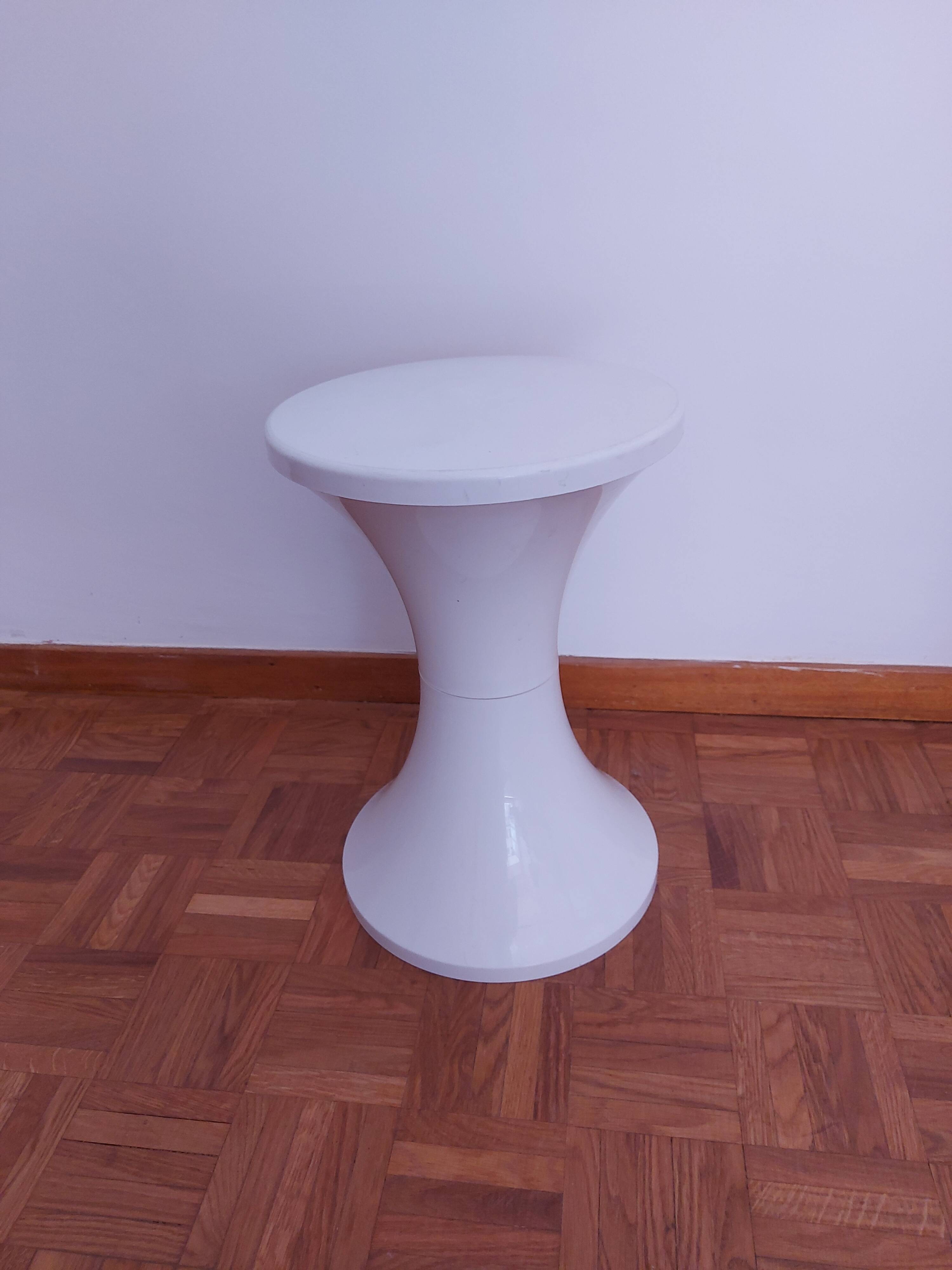 White tam-tam stool