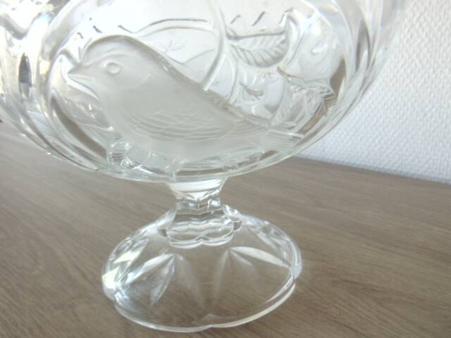 Crystal footed bowl with bird decoration – Art Deco style – H 19 cm