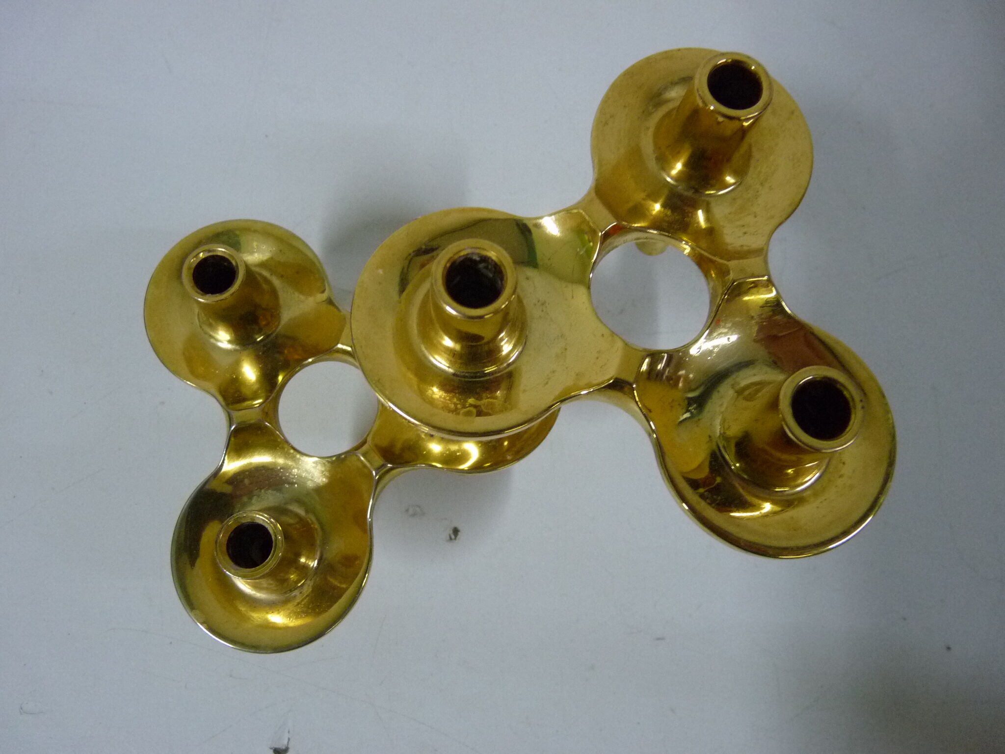 Set of 2 golden Nagel candleholders