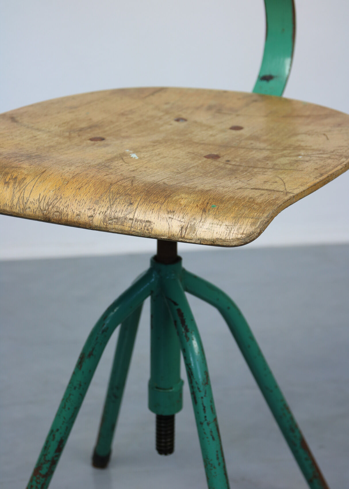 Set of 2 industrial mint green swivel chairs, 1960