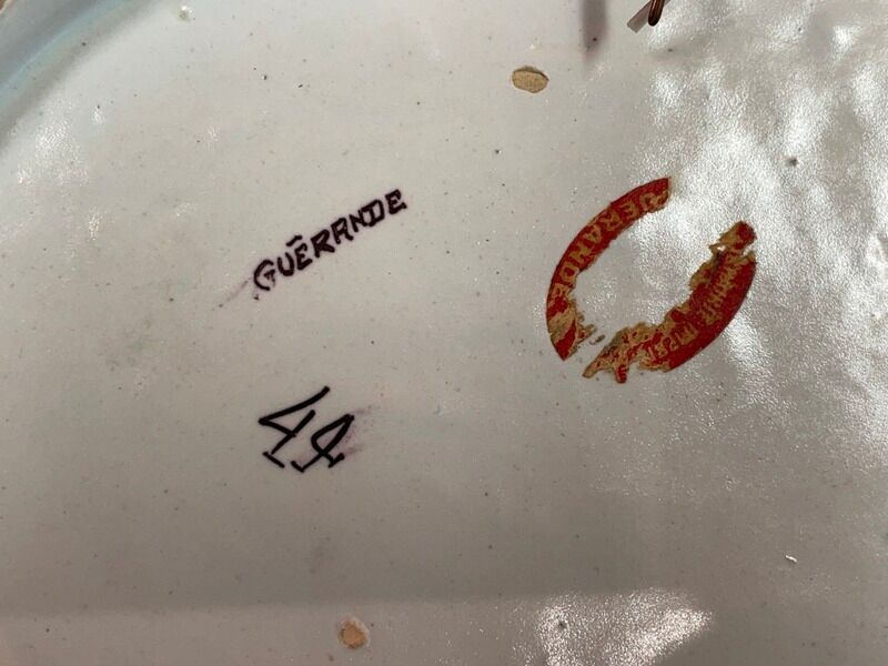 Dish quimper or malicorne, guérande in back - 28 cm