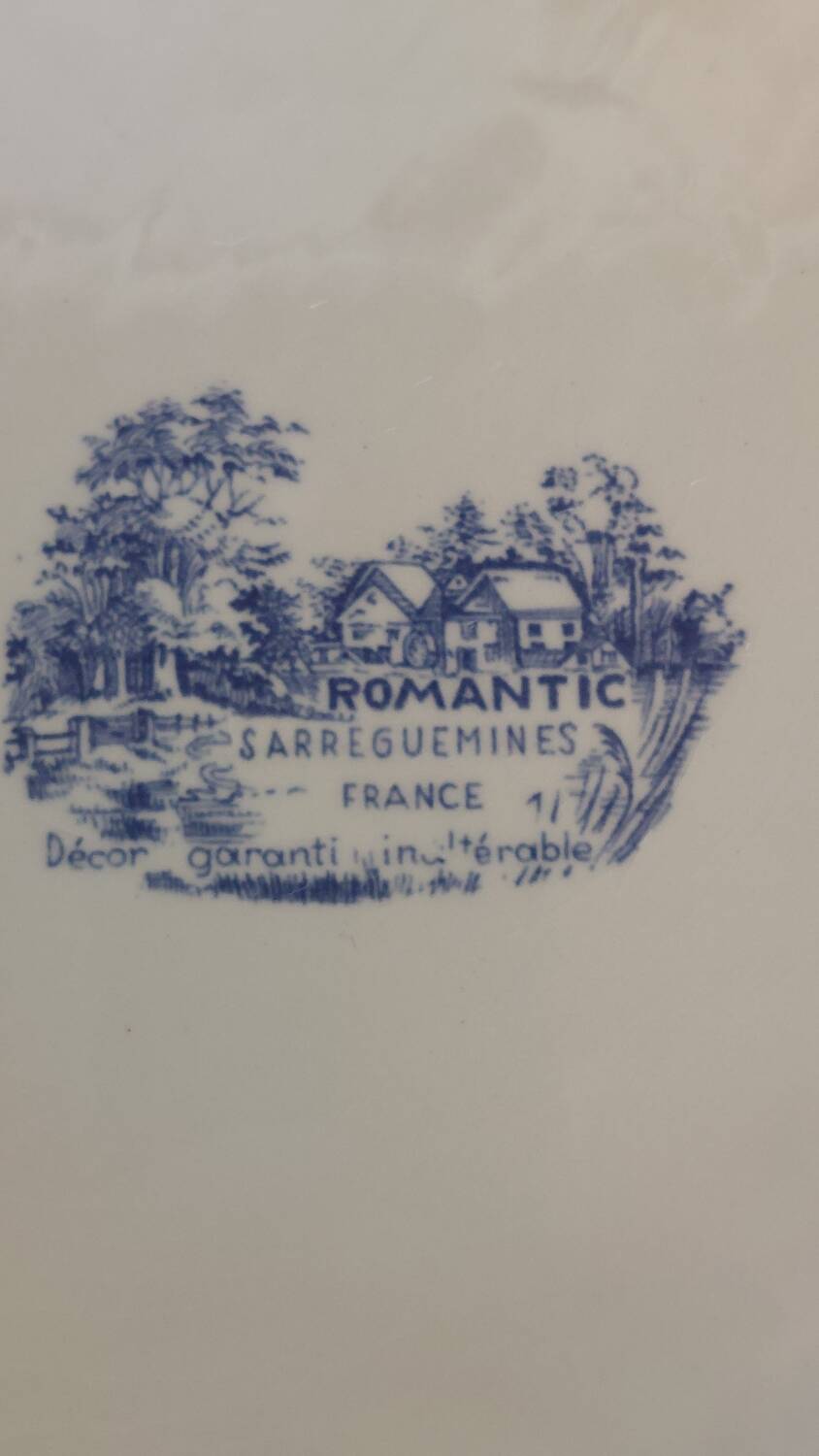 Sarreguemines Romantic model pie dish