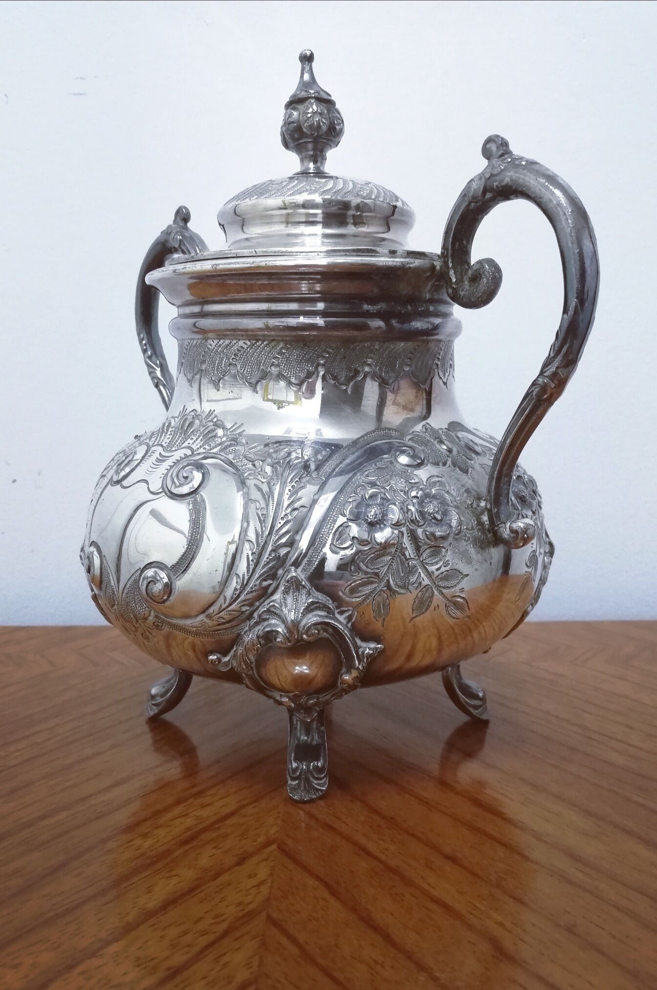 Silver metal sugar bowl louis XV style