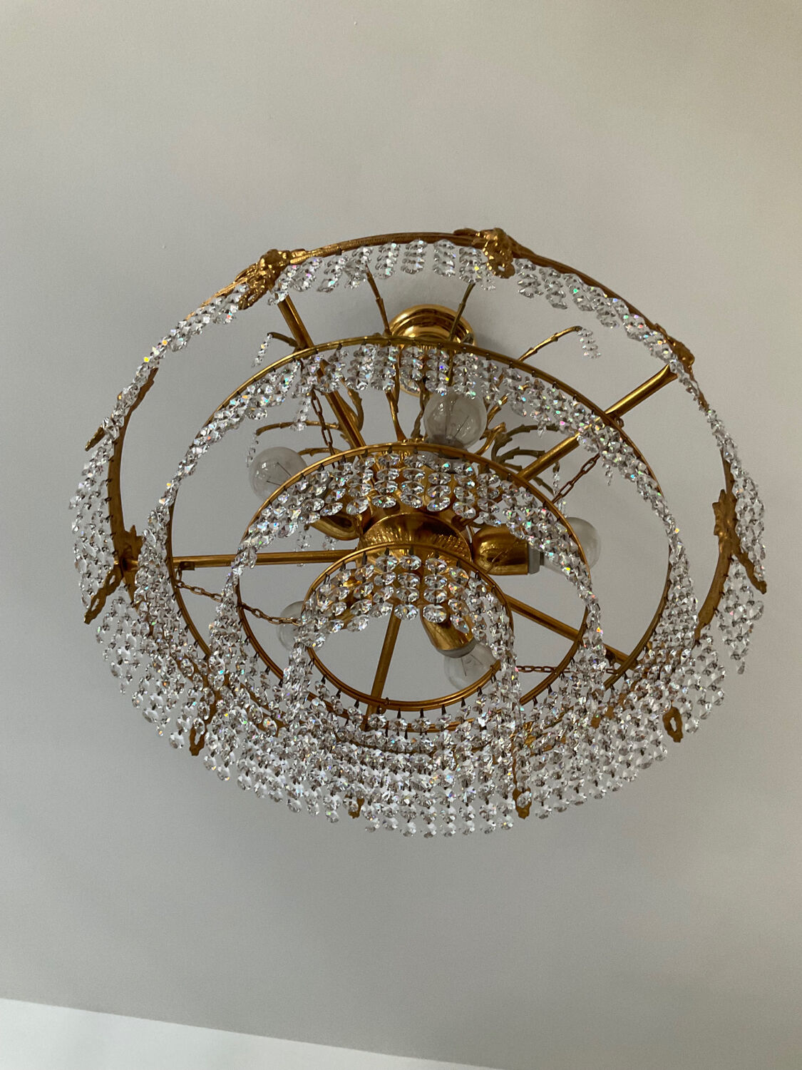 Lustre en bronze et cascade de pampilles en cristal