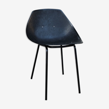 Black shell chair Pierre Guariche for Meurop 1960s