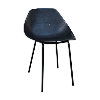 Black shell chair Pierre Guariche for Meurop 1960s