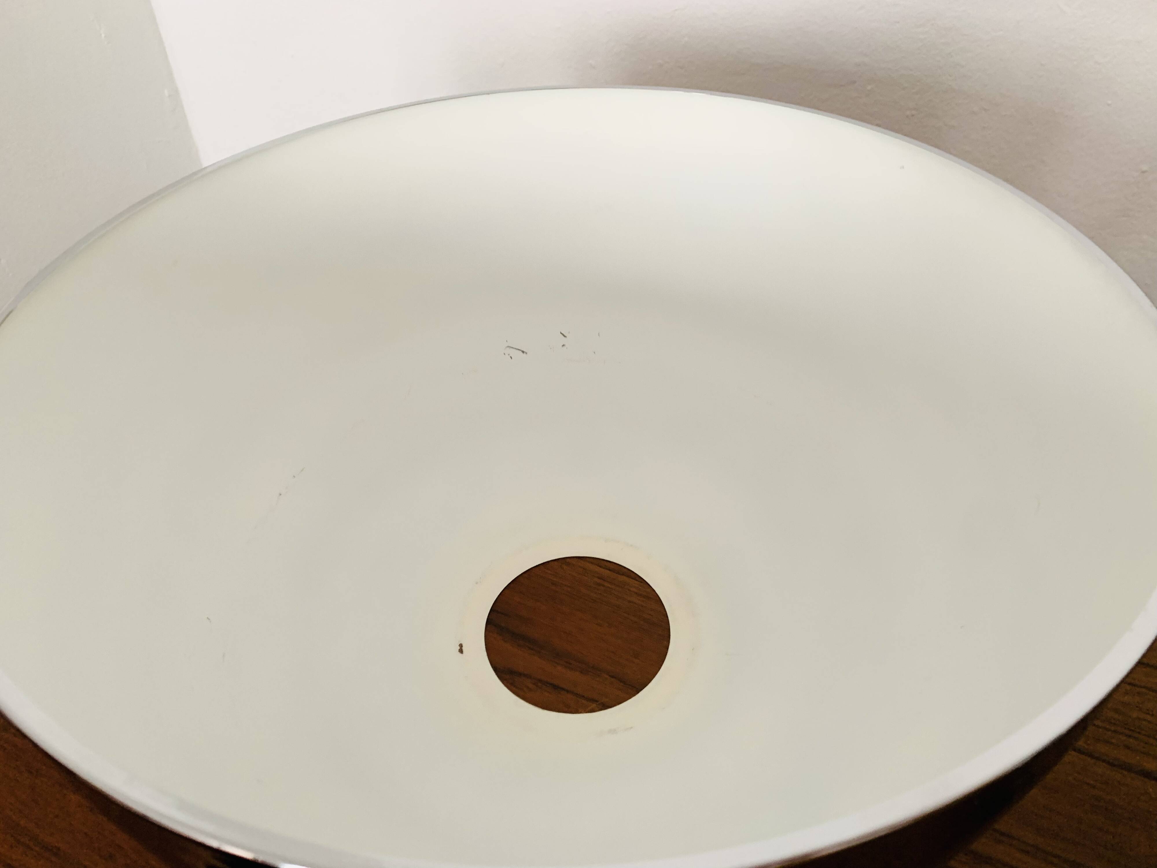 Suspension chromée de Doria