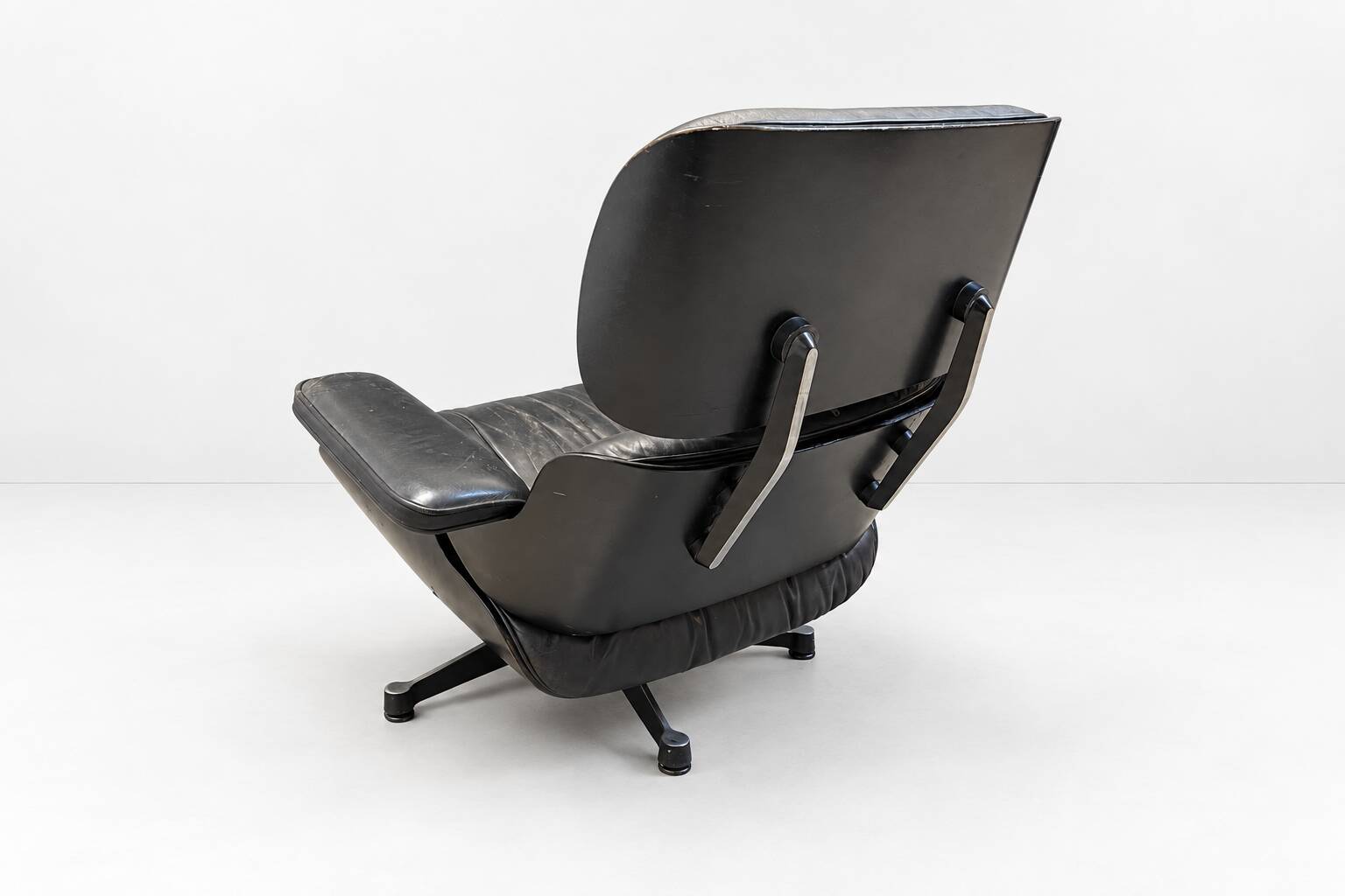 Charles Eames Lounge chair from Vitra