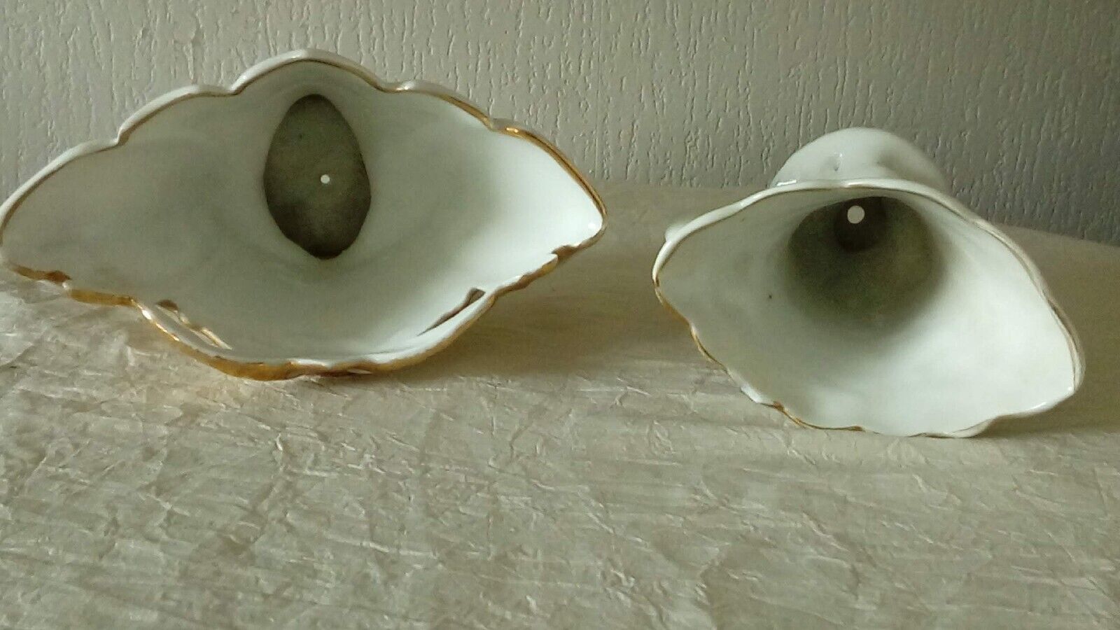 Wedding vases in Paris porcelain late 19th century