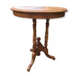Pedestal table