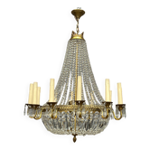 Grand lustre en cristal. 17 points lumineux.