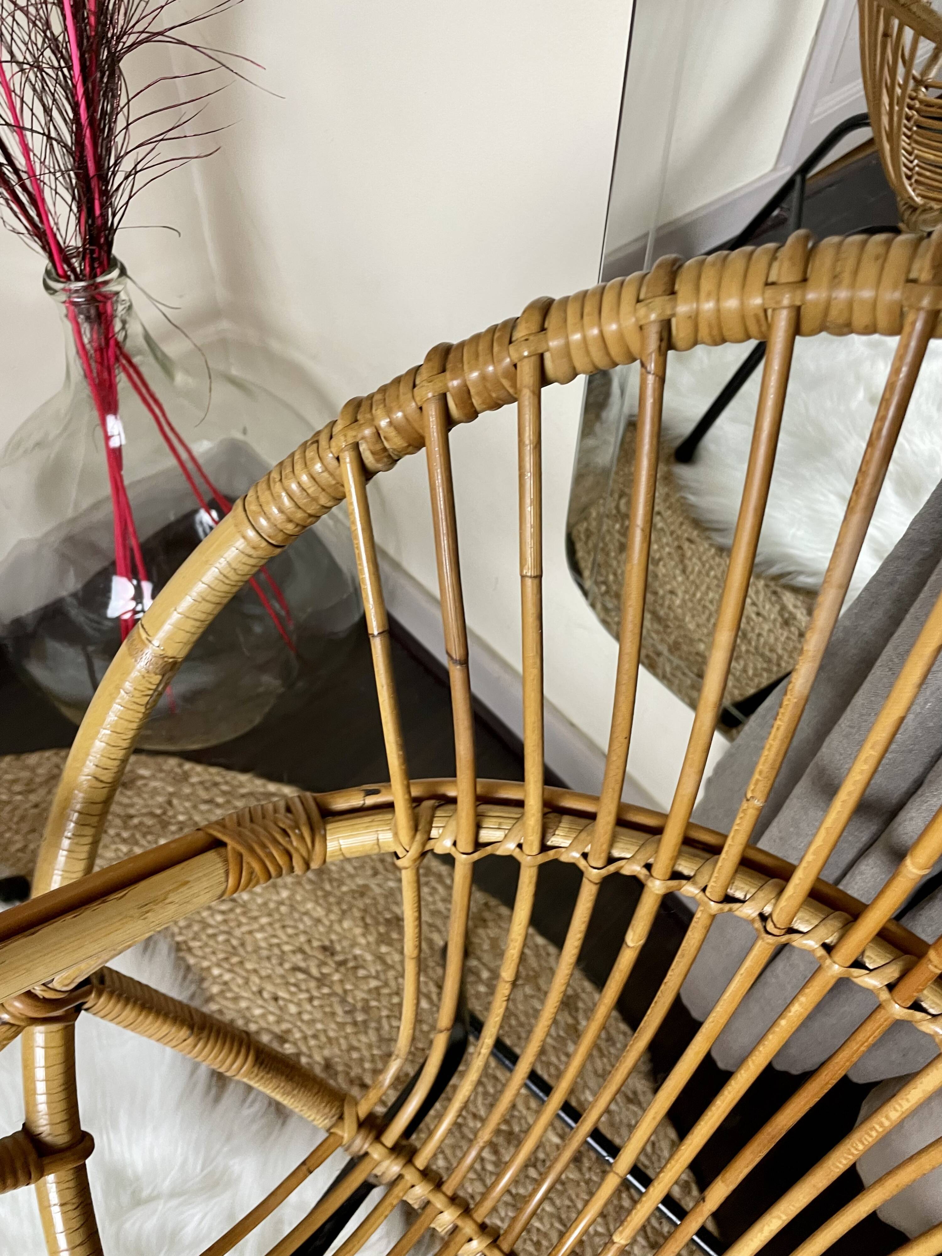 Pair of armchairs basket