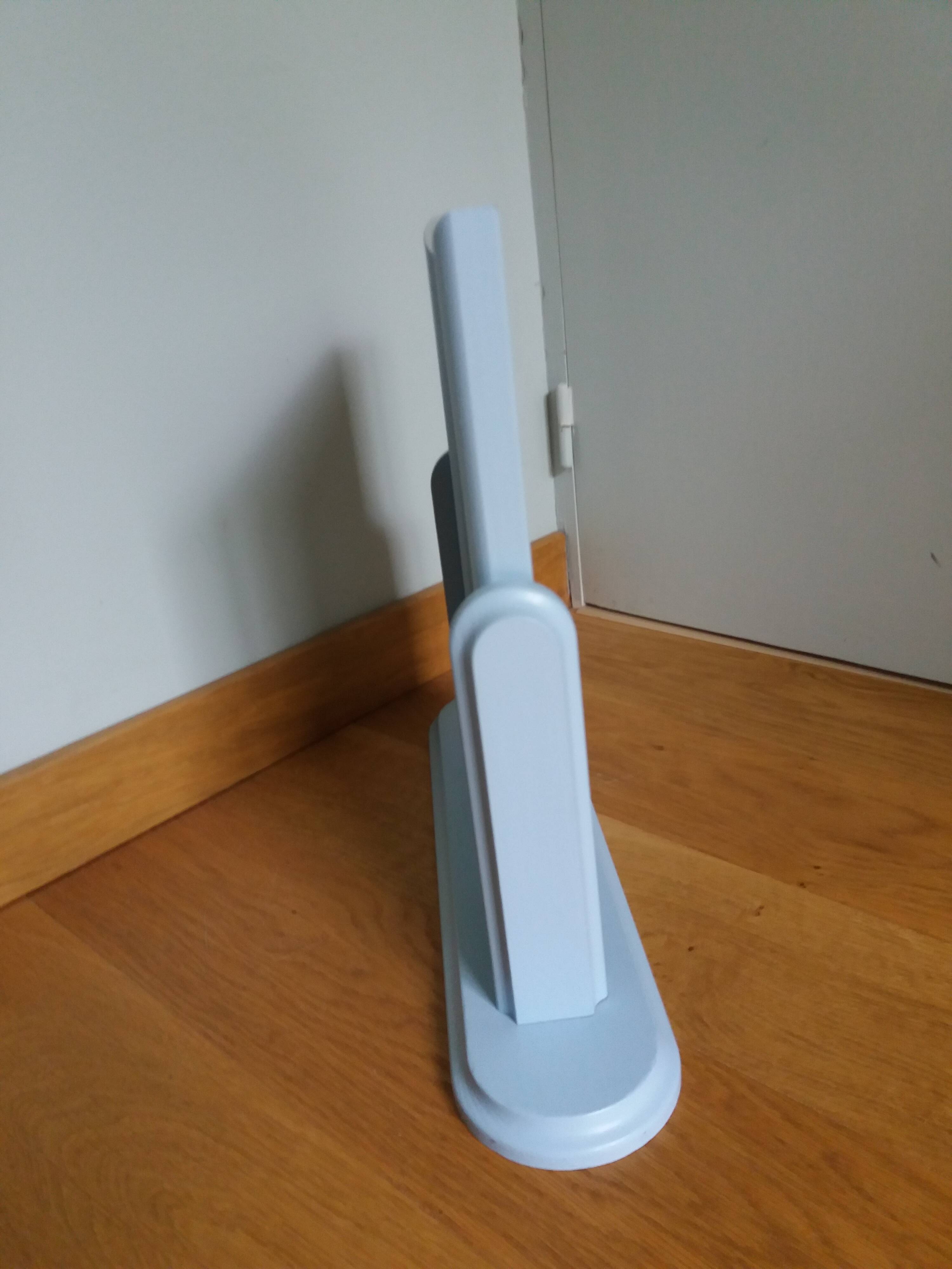 Swivel table mirror