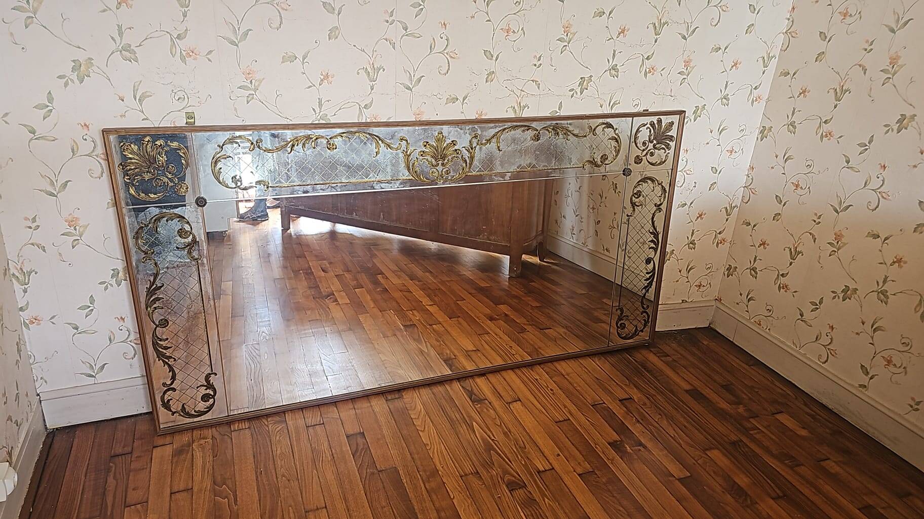 Large antique mirror with gilded decoration on engraved glass – Baroque style