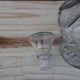 Elegant cut-glass carafe – classic and refined style