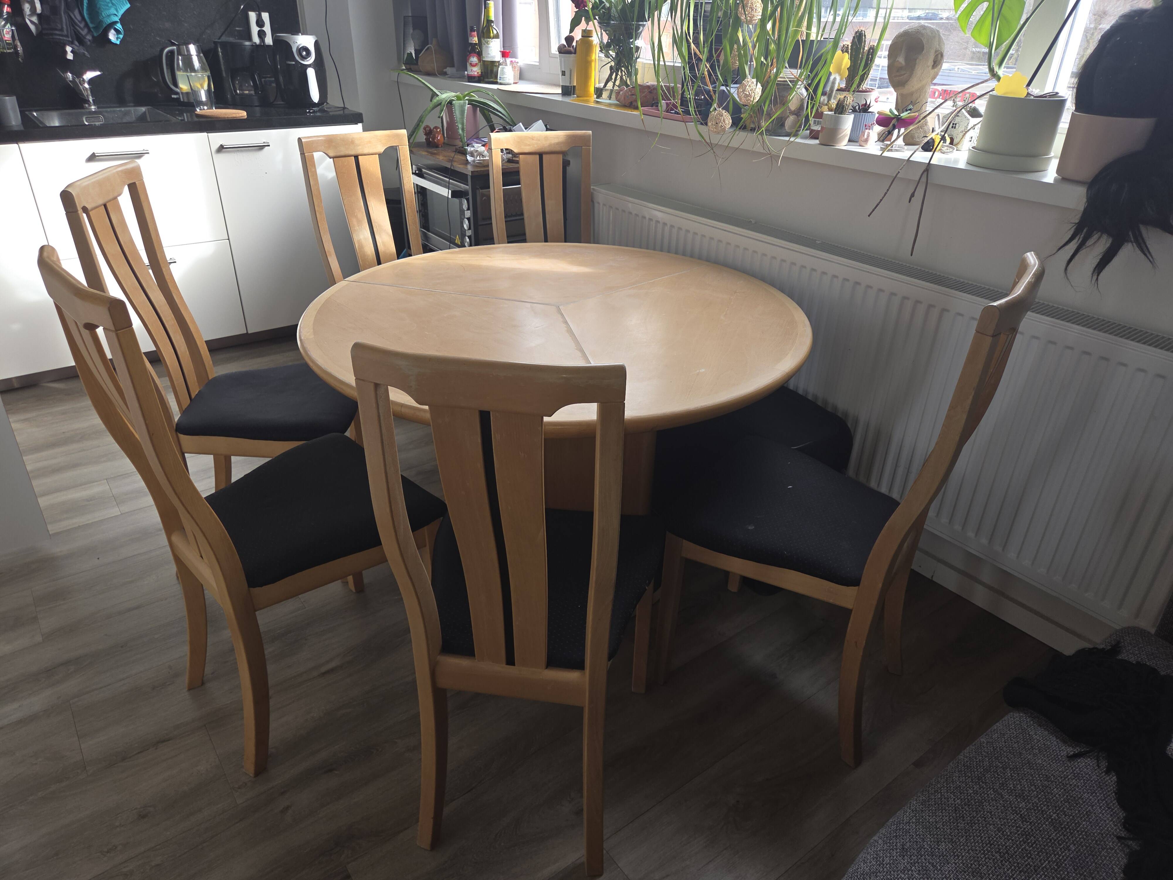 Skovby SM32 expanding dining table + 6 chairs