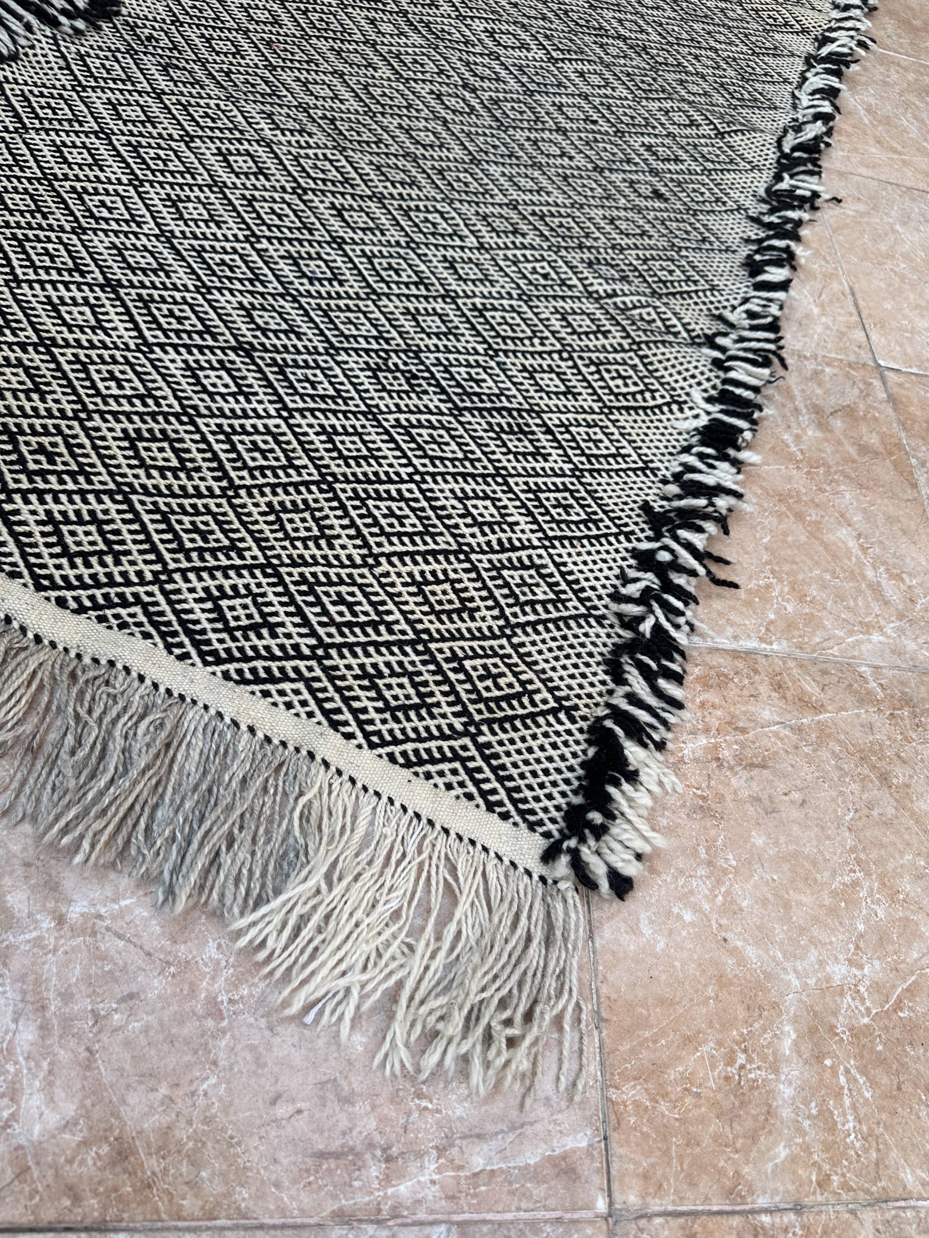 Moroccan rug, Handmade wool rug, Solid rug, Moroccan runner rug, zanafi runner