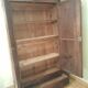 Armoire ancienne de style Louis Philippe en noyer