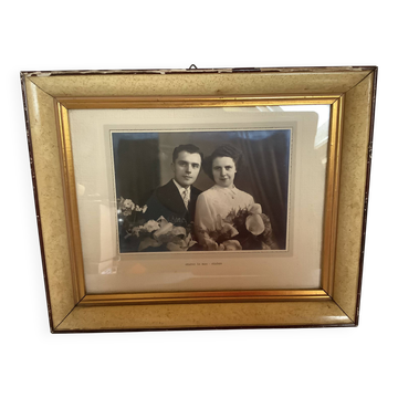 Ancienne photographie de mariés