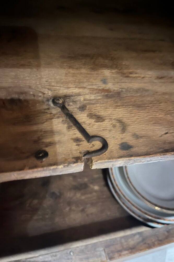 Buffet made of solid oak from the 1930s/40s.