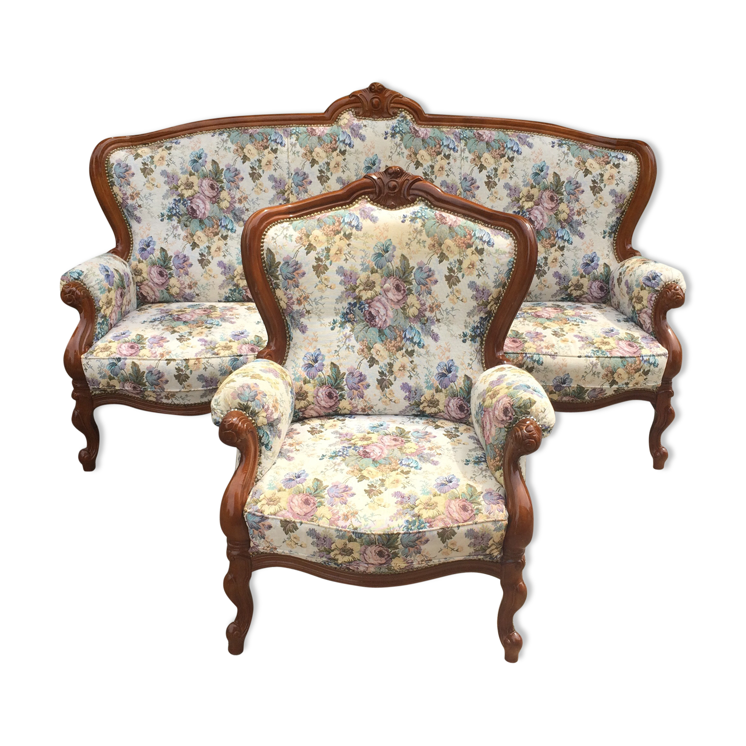 Baroque-style floral lounge