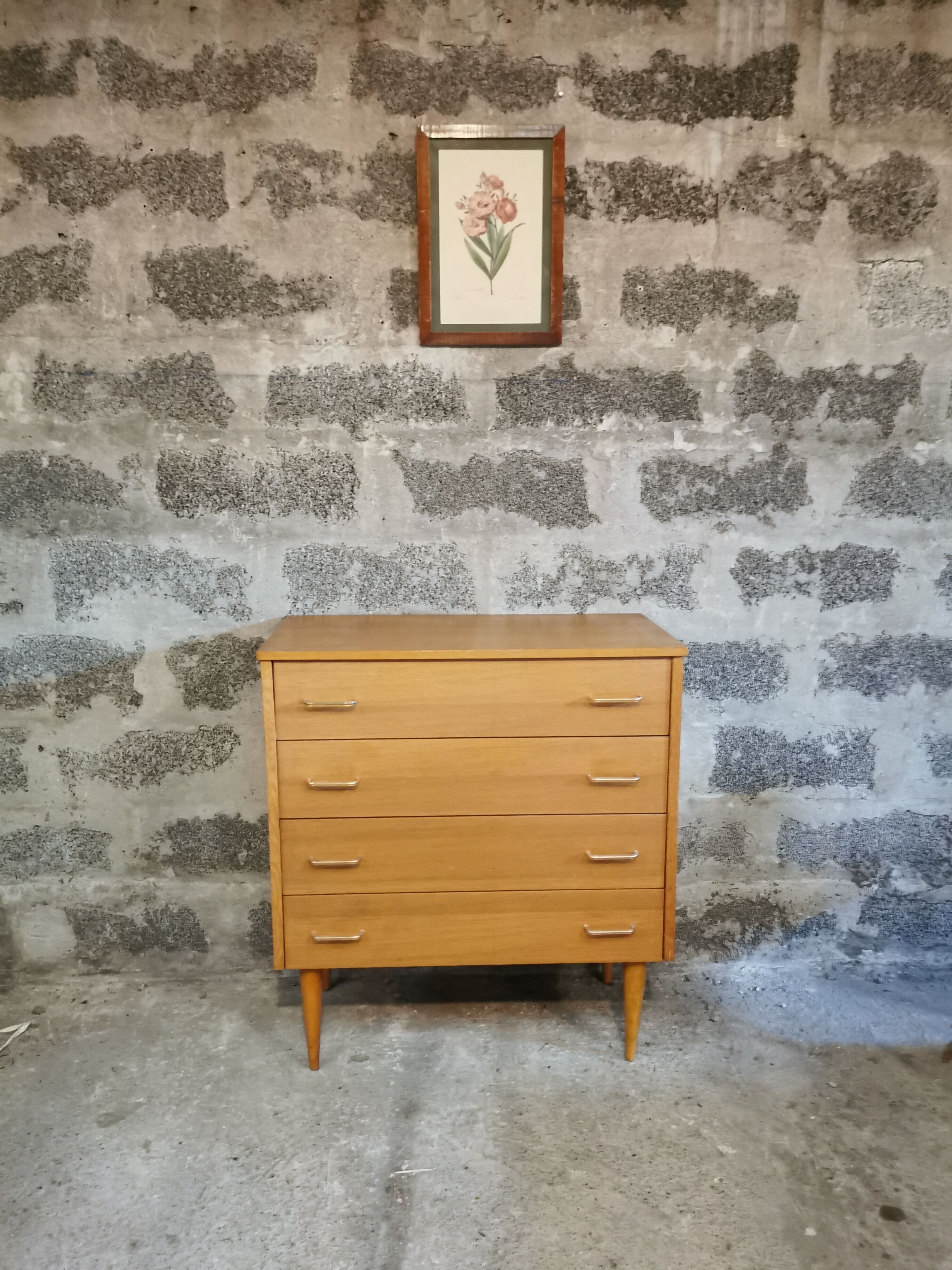 Vintage dresser tapered feet