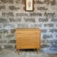 Commode vintage pieds fuselés