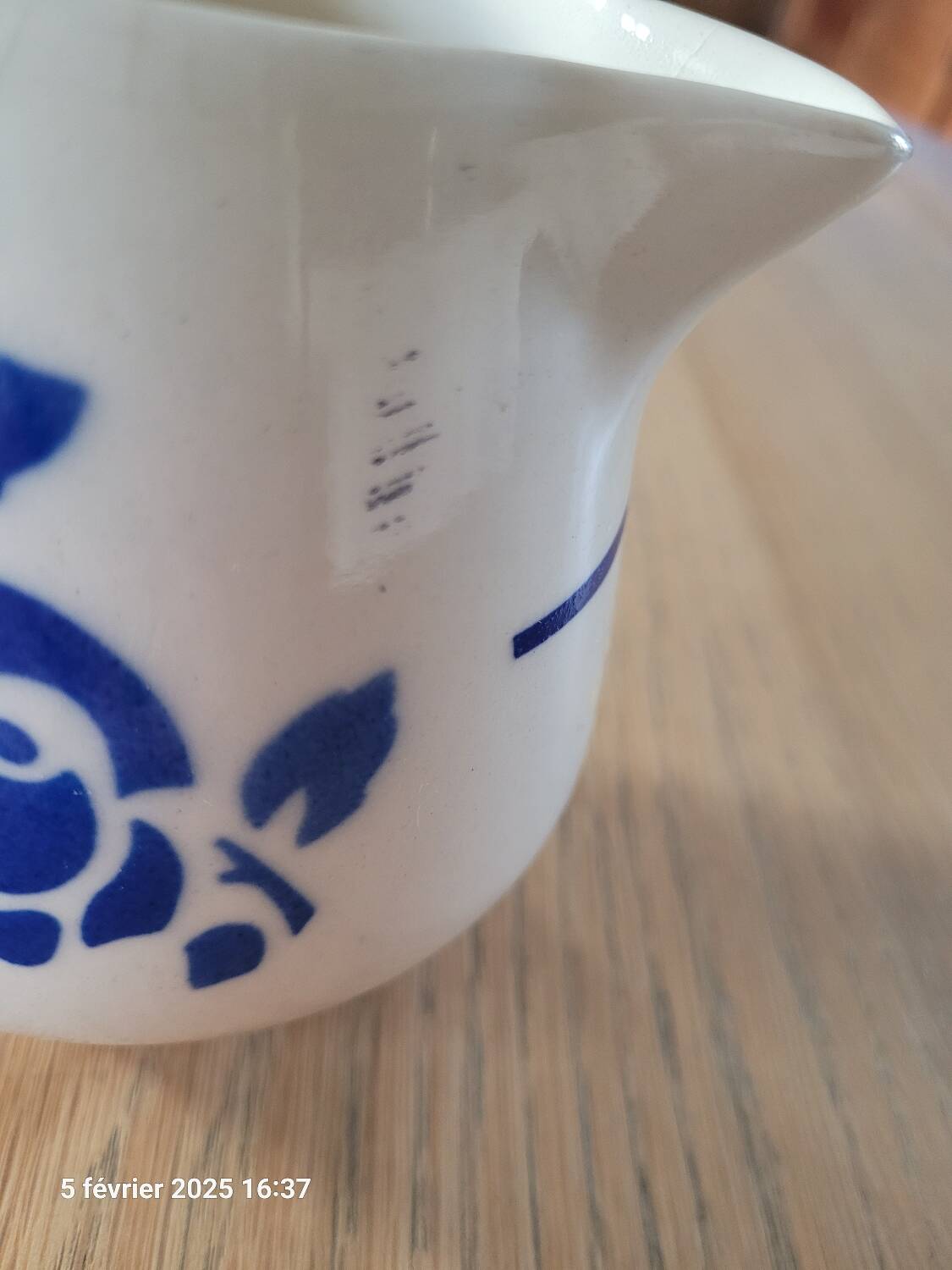 Pot à lait ancien