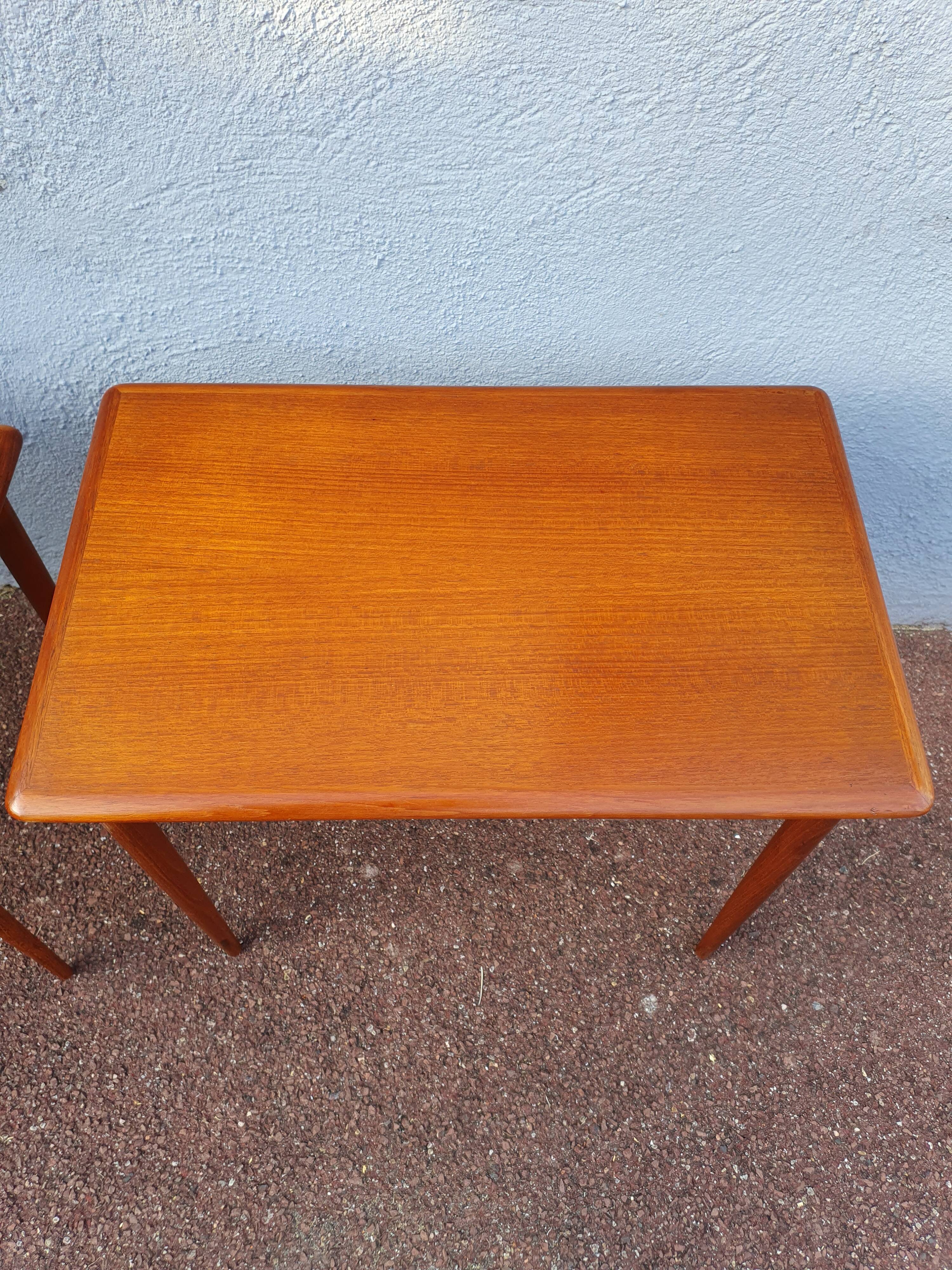 Table gigogne teck vintage