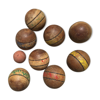 Petanque balls