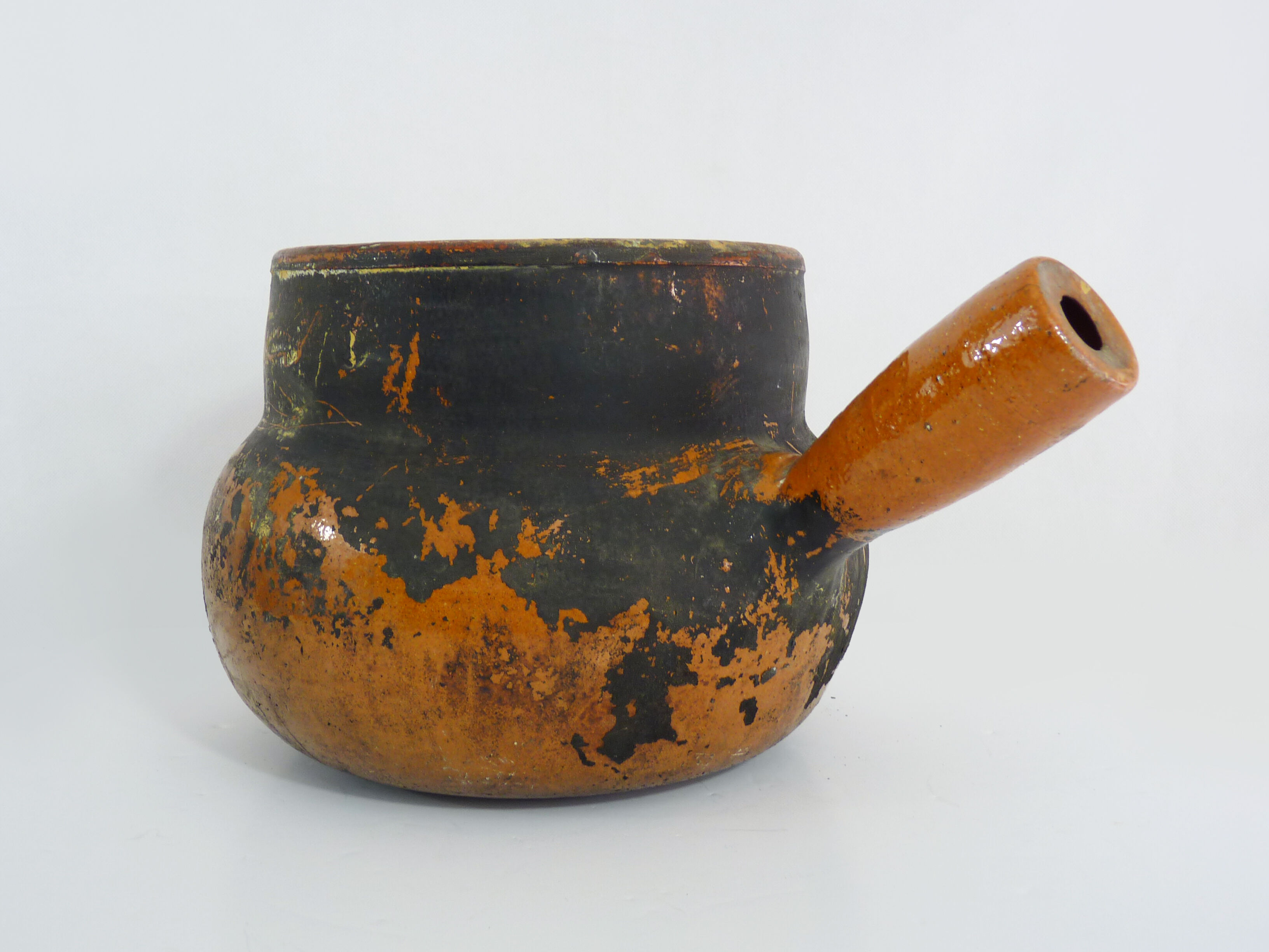 Old toupine, glazed terracotta pottery, haute Pyrenees