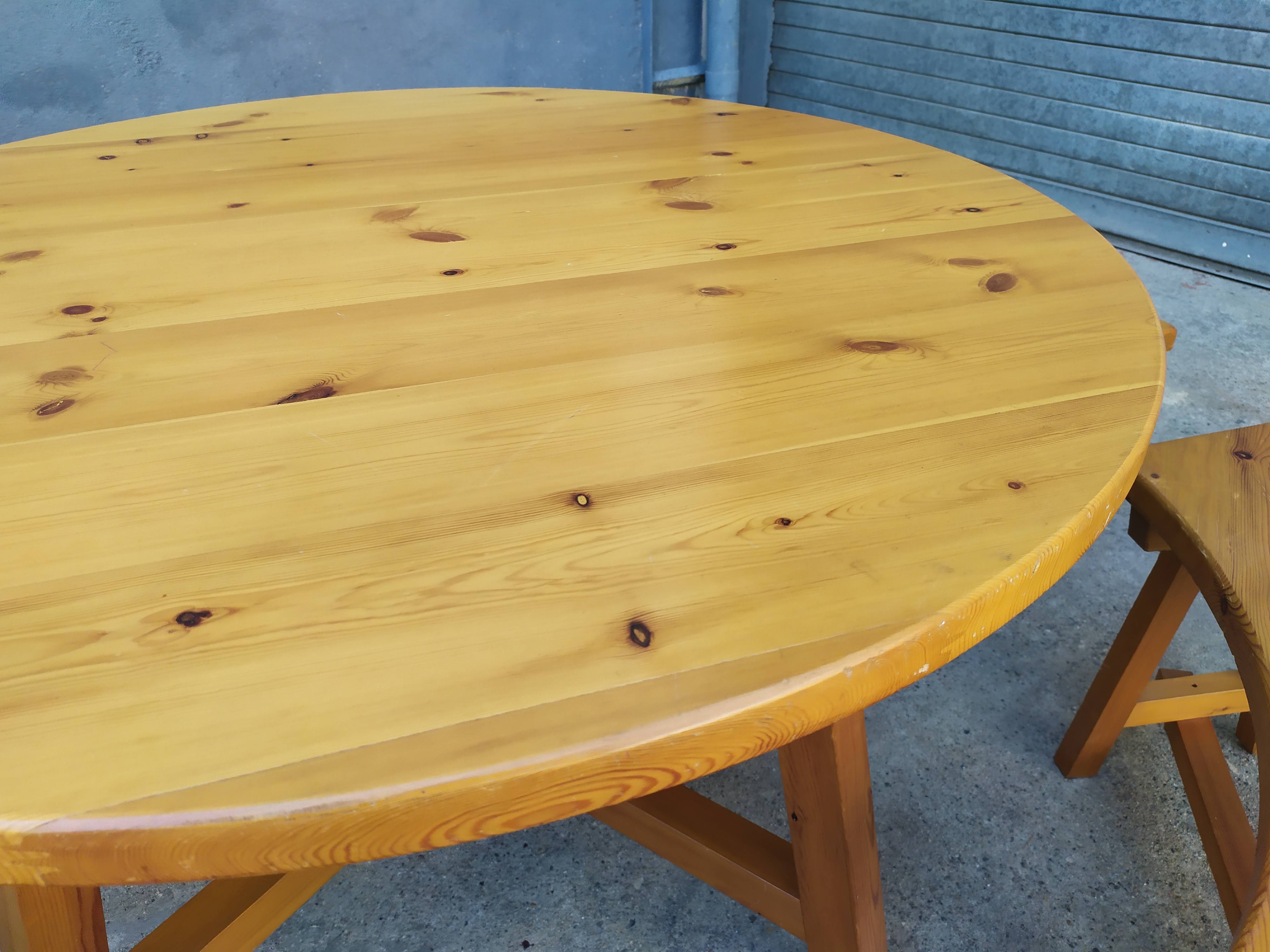 Table et banc châlet de montagne