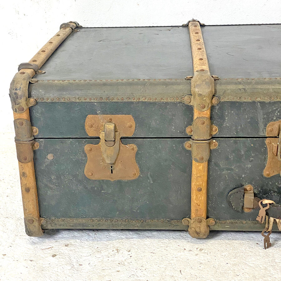 Travel trunk 50s
