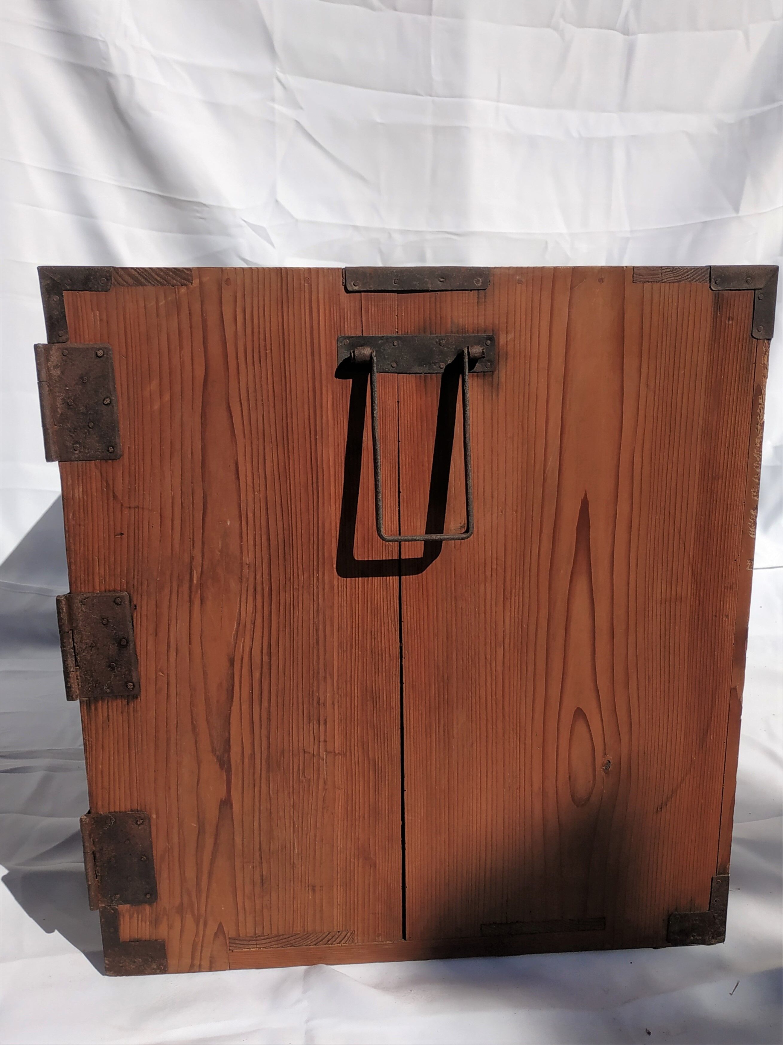 Bottom box Japan 19th second half 19th