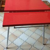 Extendable red formica table