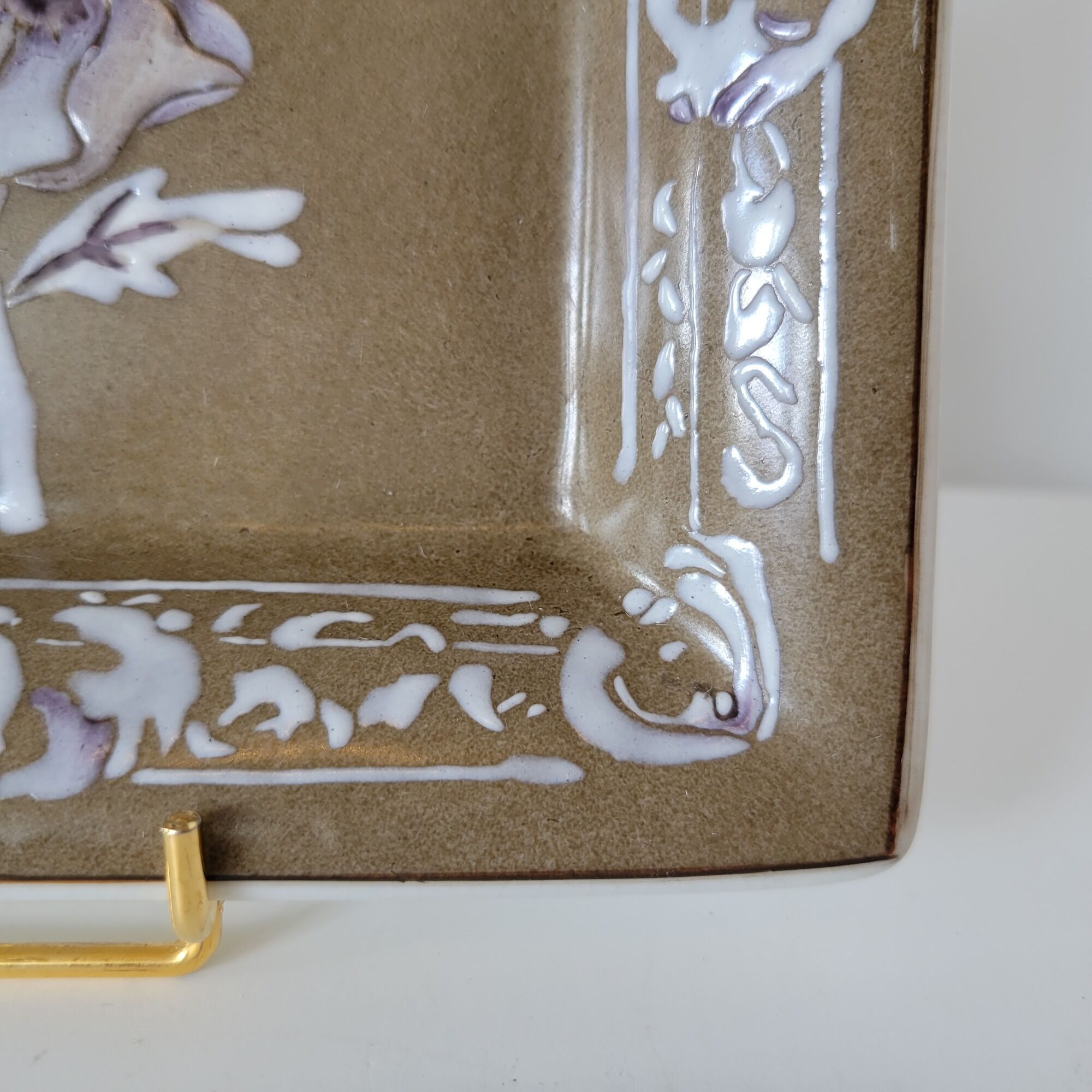 Empty ceramic square pocket after the design of Anne Froget for Jardin d'Ulysse