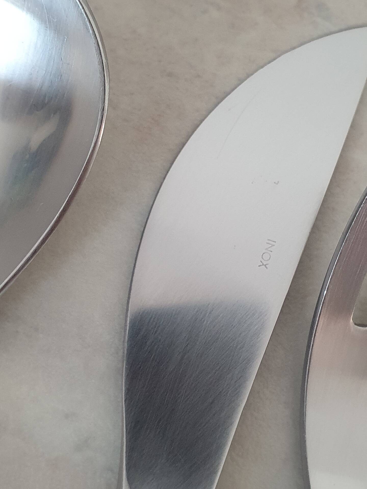 Service for 18 covers Guy Degrenne Cobra collection / Forks and spoons