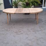 Oval table +3 extensions