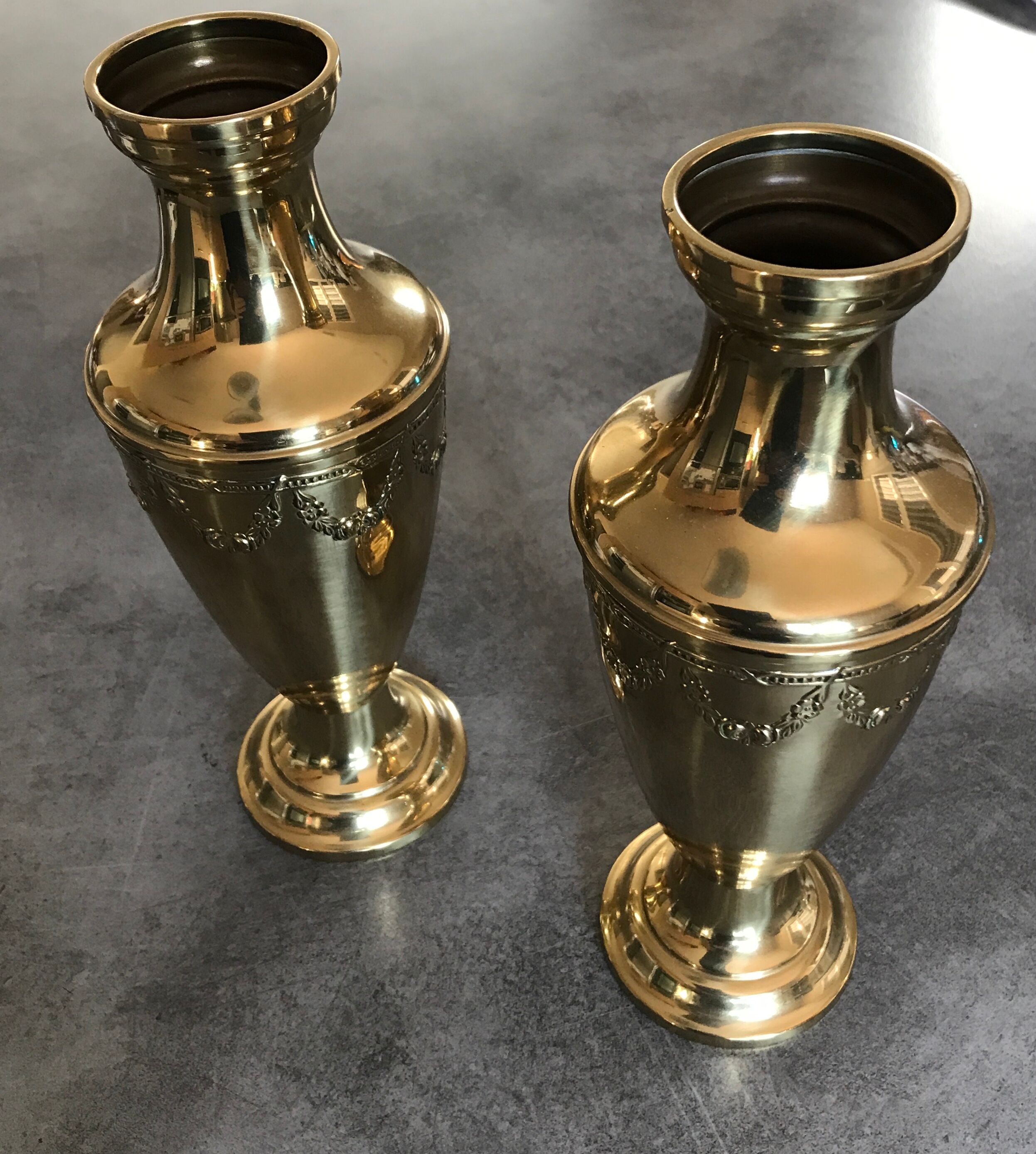 Pair of golden brass vases with floral frieze pattern 27.5 cm